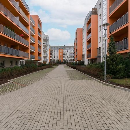 Wilczak Apartment With Free Garage Poznan By Noclegi Renters Exterior photo