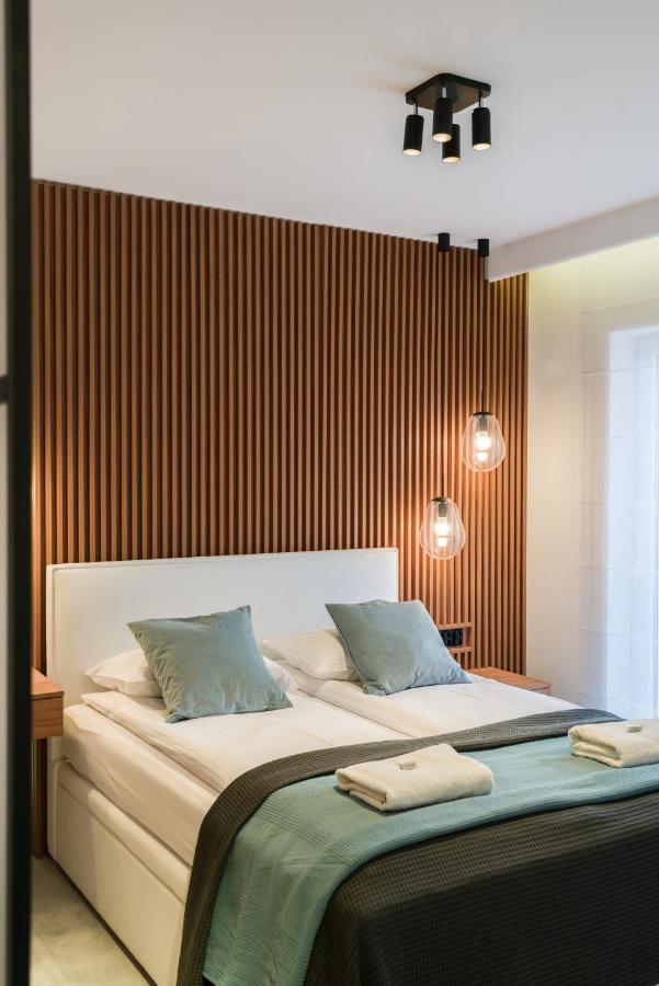 Wilczak Apartment With Free Garage Poznan By Noclegi Renters Exterior photo