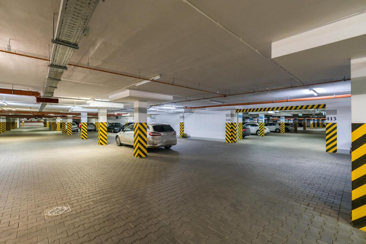 Wilczak Apartment With Free Garage Poznan By Noclegi Renters Exterior photo